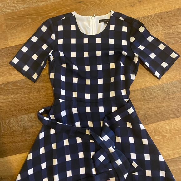 Banana Republic Gingham Midi Dress - Picture 4 of 9